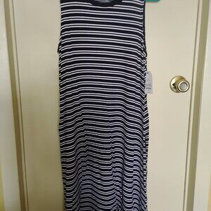 Black & White Sleeveless Knit Dress